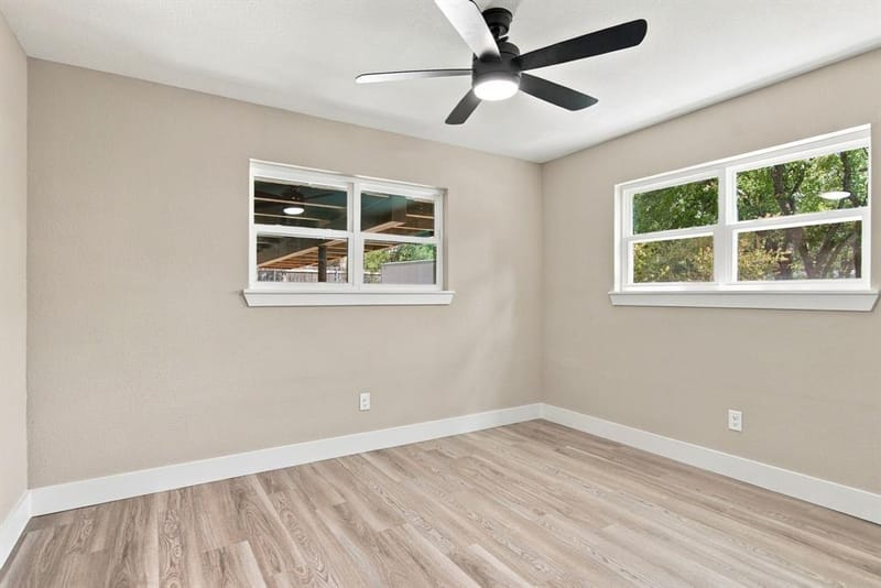 508 Oak Park Drive, Hurst TX 76053 - Photo 37
