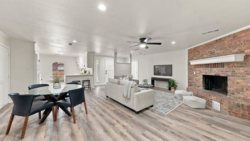 1209 Spanish Moss Drive, Granbury TX 76048 - Photo 12
