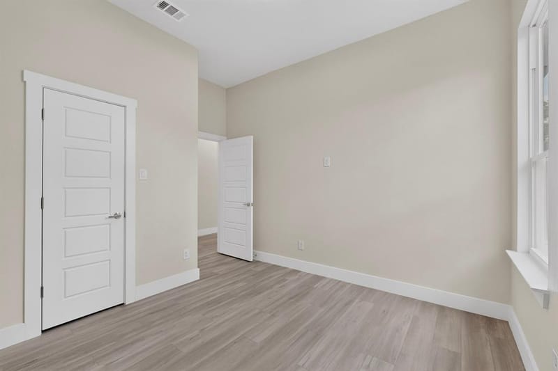 1717 Pear Street, Dallas TX 75215 - Photo 28