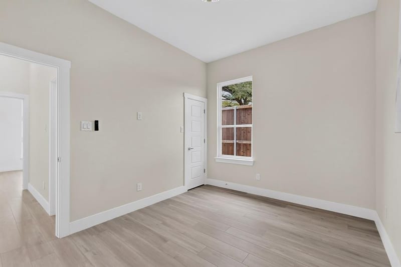 1717 Pear Street, Dallas TX 75215 - Photo 24