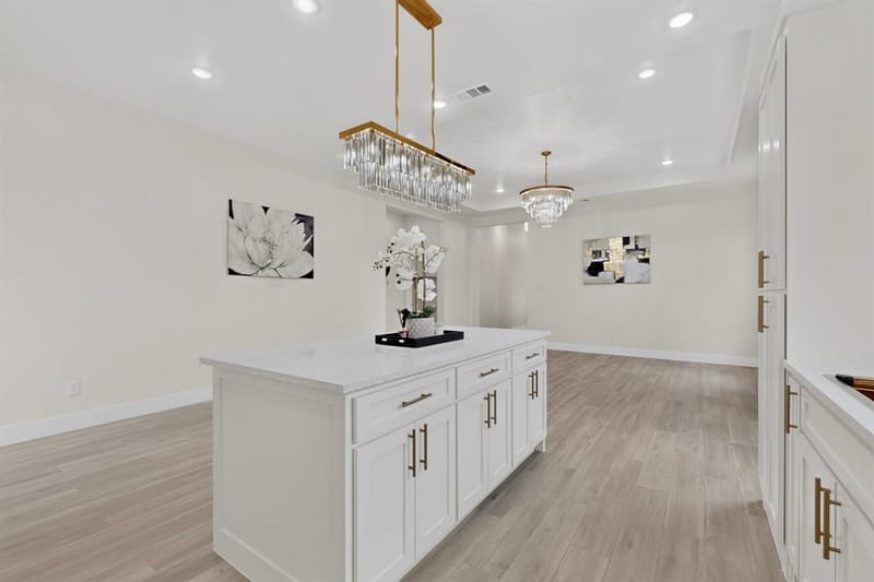 1717 Pear Street, Dallas TX 75215 - Photo 11