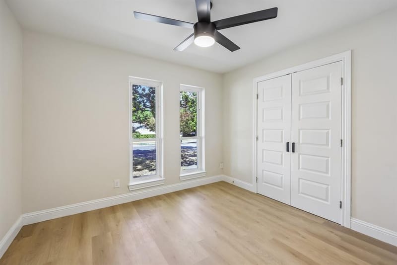 9008 Flicker Lane, Dallas TX 75238 - Photo 23