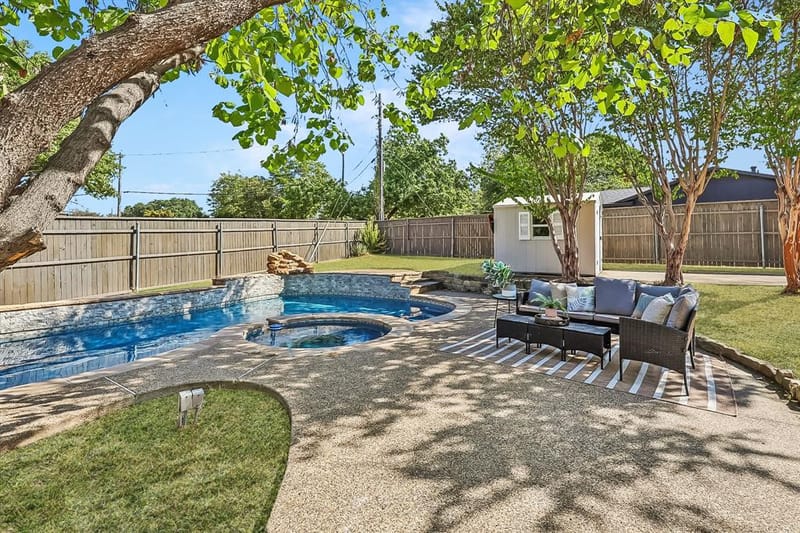 9008 Flicker Lane, Dallas TX 75238 - Photo 36