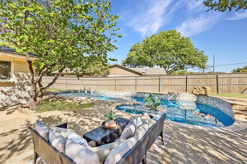 9008 Flicker Lane, Dallas TX 75238 - Photo 37