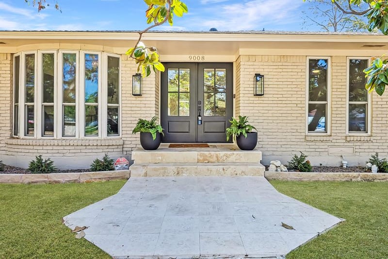 9008 Flicker Lane, Dallas TX 75238 - Photo 4