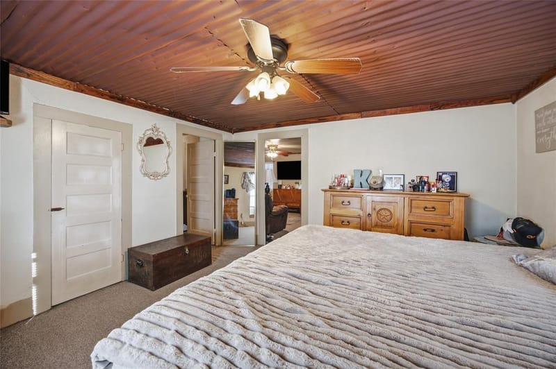 1207 N Interstate Highway 45, Ennis TX 75119 - Photo 27