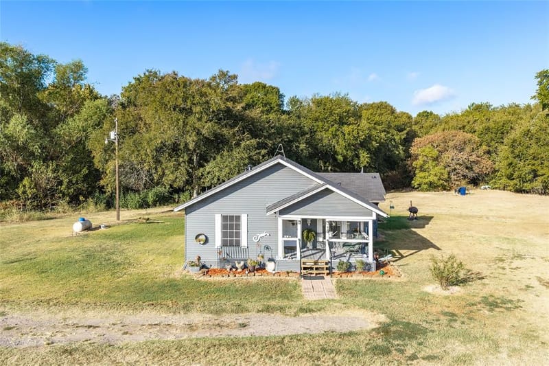 1207 N Interstate Highway 45, Ennis TX 75119 - Photo 13