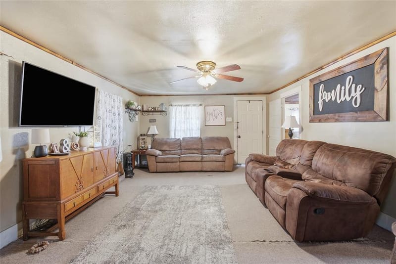 1207 N Interstate Highway 45, Ennis TX 75119 - Photo 19