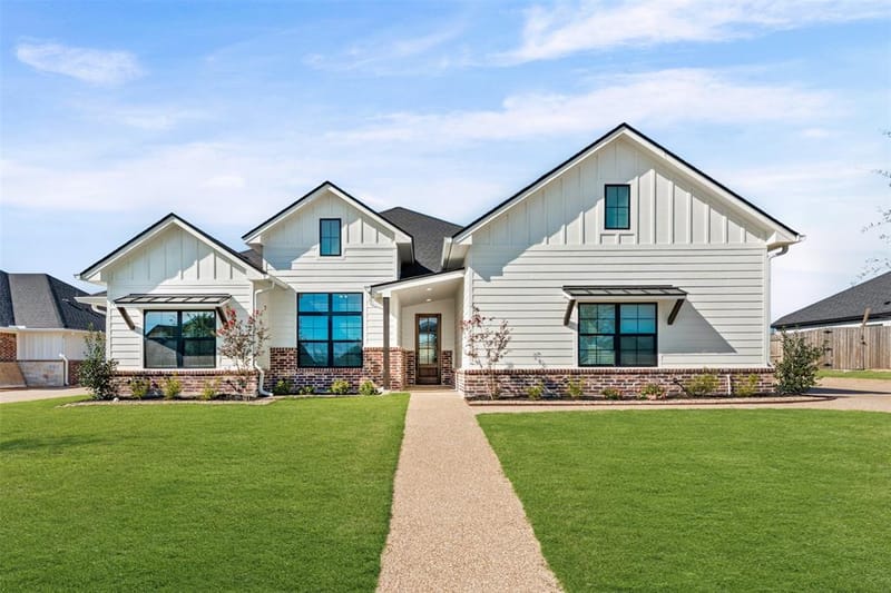 10205 Charmwood Drive, Waco TX 76712