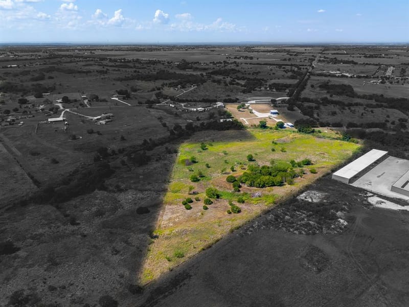9210 County Road 1229, Godley TX 76044 - Photo 34