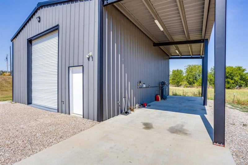 9210 County Road 1229, Godley TX 76044 - Photo 10