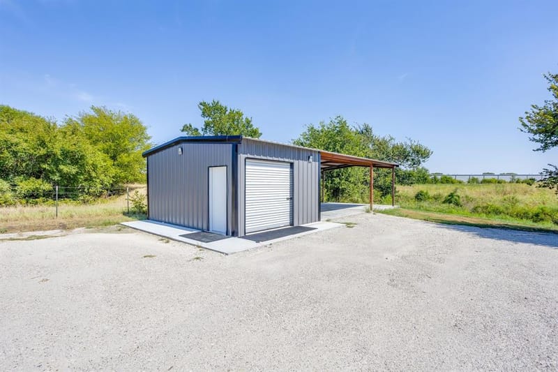 9210 County Road 1229, Godley TX 76044 - Photo 25