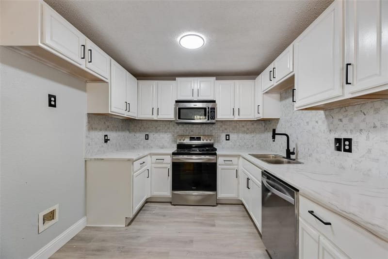 2503 Lyola Street, Dallas TX 75241 - Photo 9