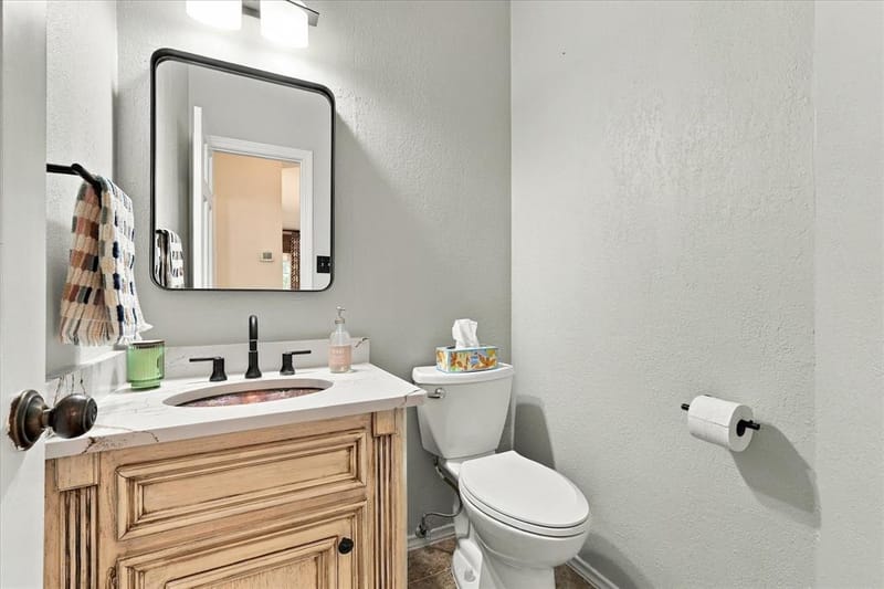82 Remington Drive W, Highland Village TX 75077 - Photo 25