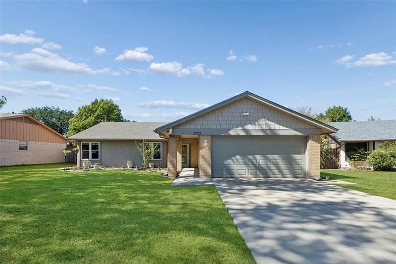 2023 Inverness Drive, Carrollton TX 75007