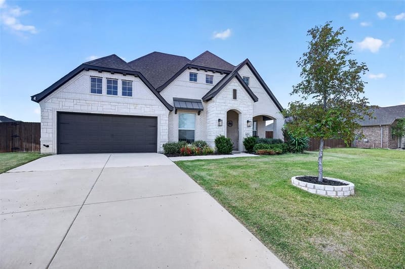 12717 Caliber Drive, Godley TX 76044 - Photo 3