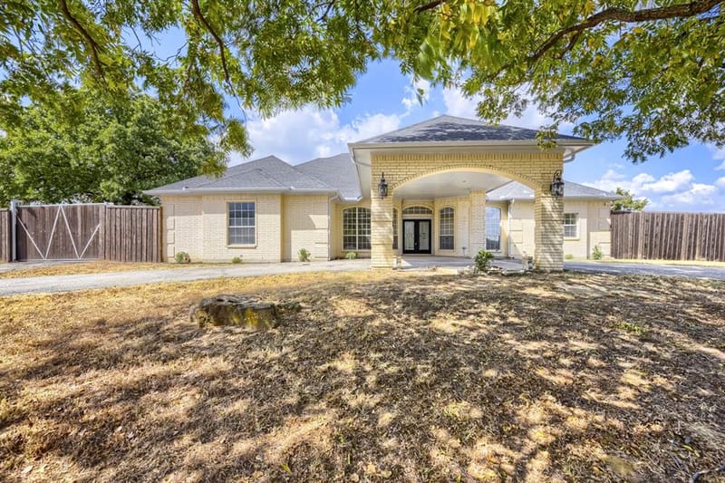201 N Garza Road, Shady Shores TX 76208 - Photo 3