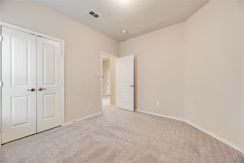 18 Auburn Drive, Edgecliff Village TX 76134 - Photo 36