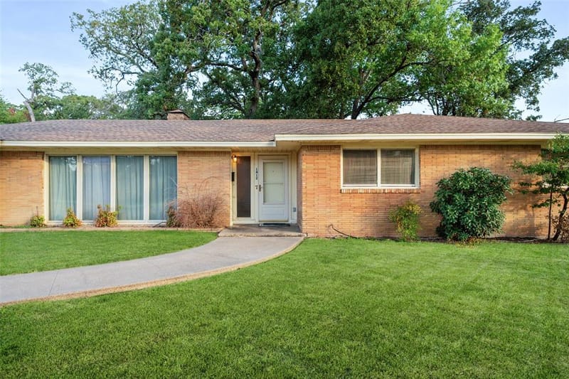 1412 Oaklawn Drive, Corsicana TX 75110 - Photo 2