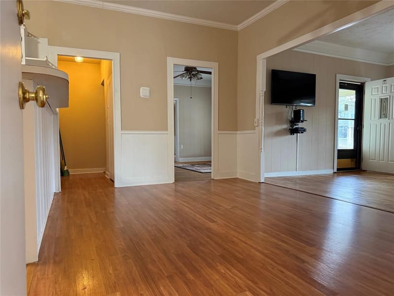 307 Mission Street, Glen Rose TX 76043 - Photo 7