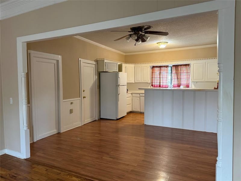 307 Mission Street, Glen Rose TX 76043 - Photo 9