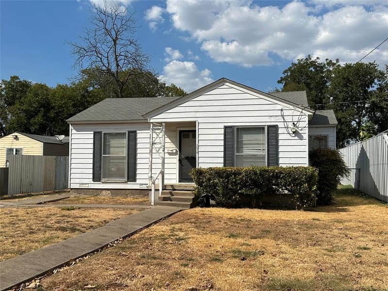 7519 Red Bud Drive, Dallas TX 75227
