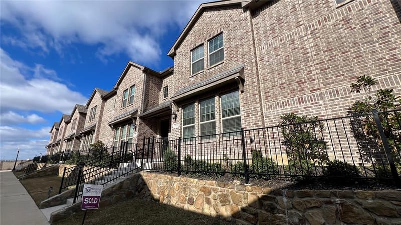 905 Suma Drive, Euless TX 76040