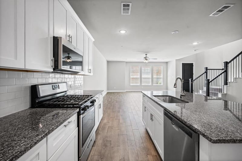 905 Suma Drive, Euless TX 76040 - Photo 10