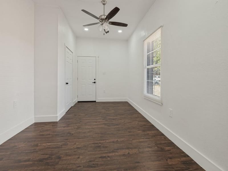1528 Priscilla Lane, Irving TX 75061 - Photo 12