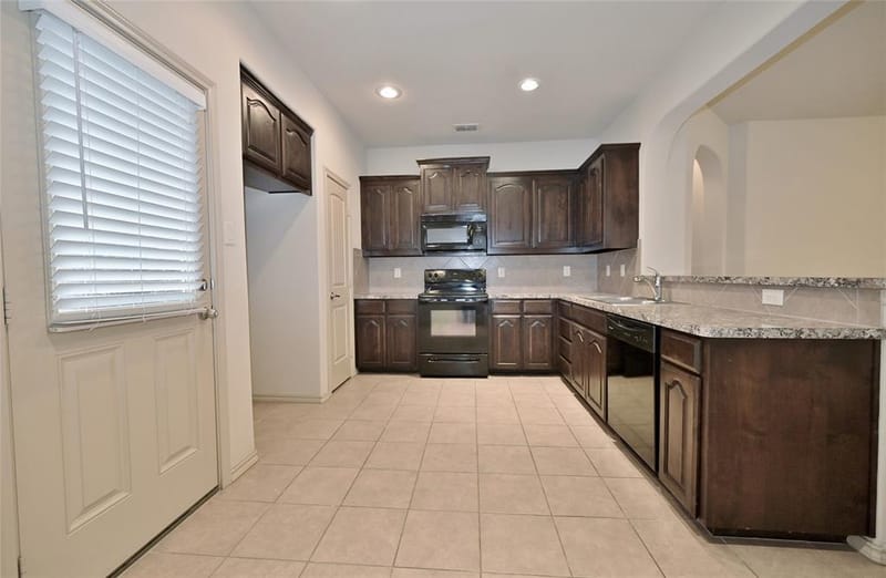 5921 Comanche Peak Drive, Fort Worth TX 76179 - Photo 6
