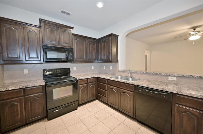 5921 Comanche Peak Drive, Fort Worth TX 76179 - Photo 5