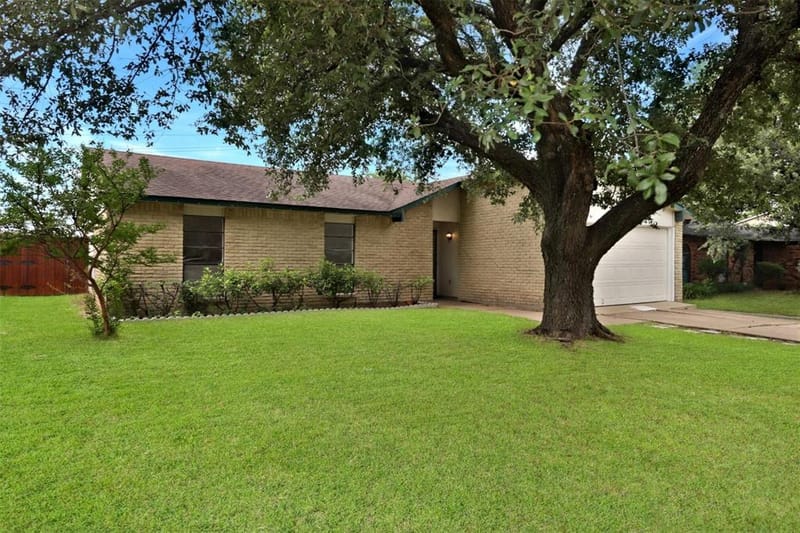 3314 Maple Lane, Rowlett TX 75089 - Photo 2