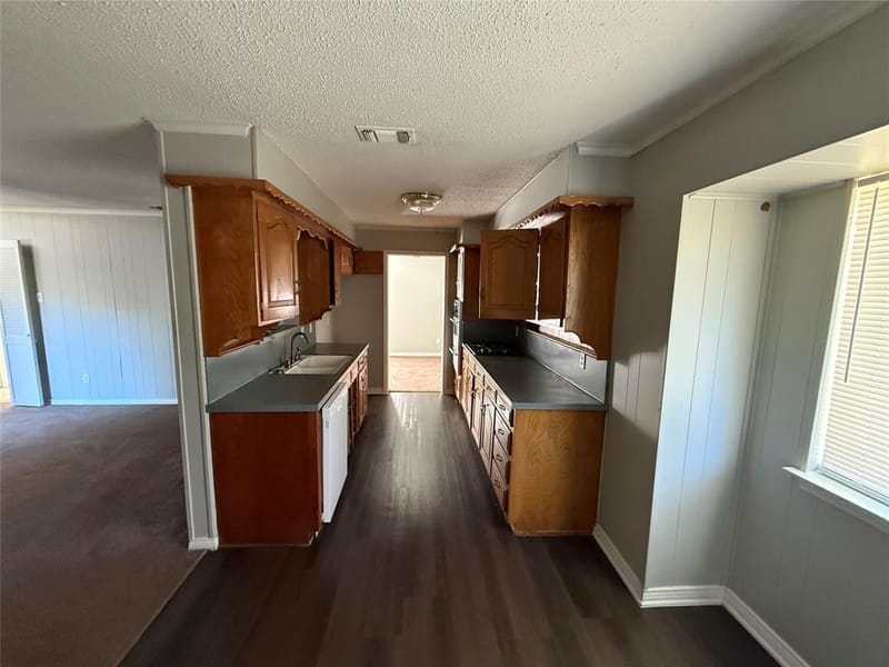 301 Lakewood Drive, DeSoto TX 75115 - Photo 8