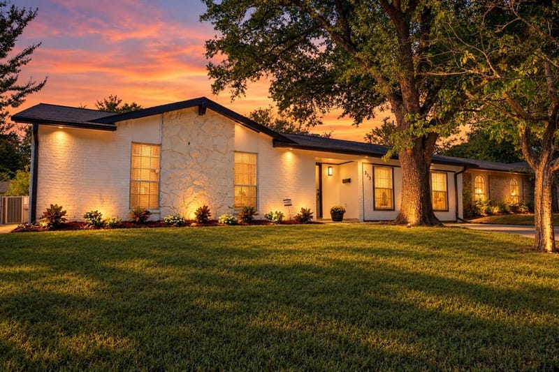 313 Boulder Court, Burleson TX 76028 - Photo 2