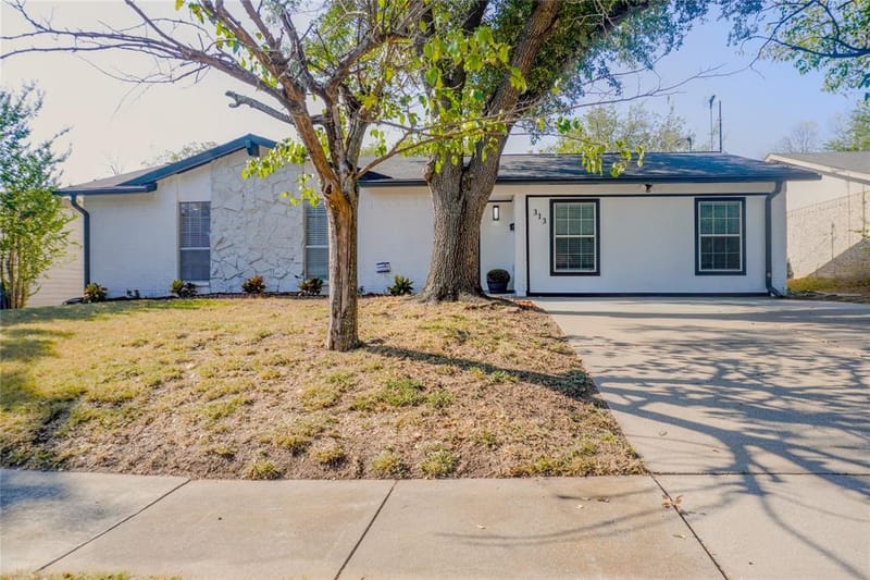 313 Boulder Court, Burleson TX 76028 - Photo 6