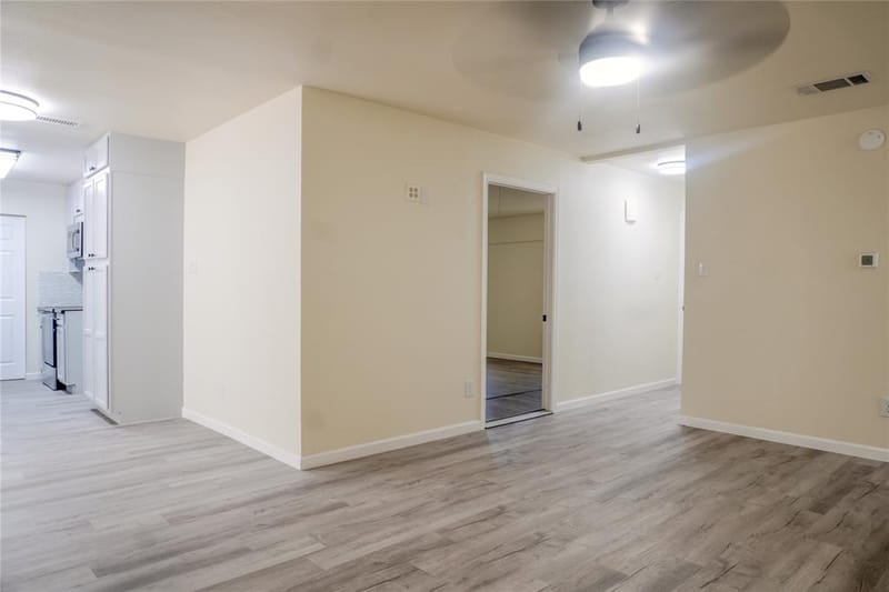 313 Boulder Court, Burleson TX 76028 - Photo 11