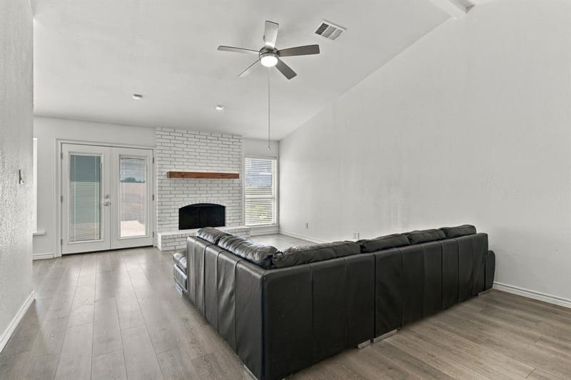 4405 Queen Circle, The Colony TX 75056 - Photo 8