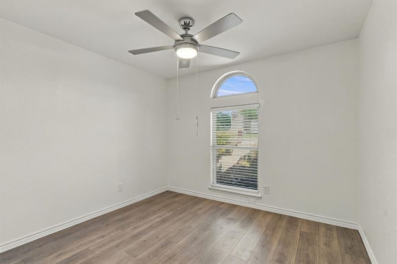 4405 Queen Circle, The Colony TX 75056 - Photo 25