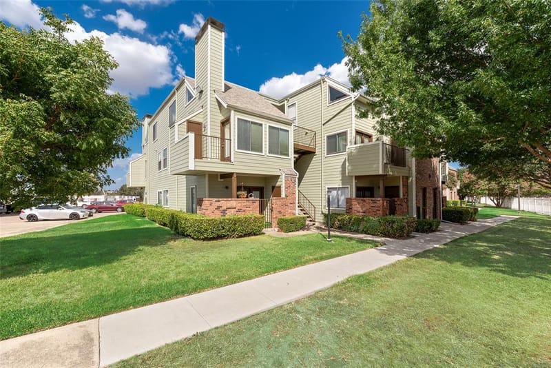 3129 Sondra Drive # 102, Fort Worth TX 76107 - Photo 2
