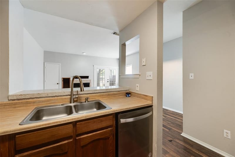 3129 Sondra Drive # 102, Fort Worth TX 76107 - Photo 13