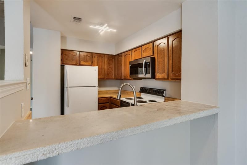 3129 Sondra Drive # 102, Fort Worth TX 76107 - Photo 10