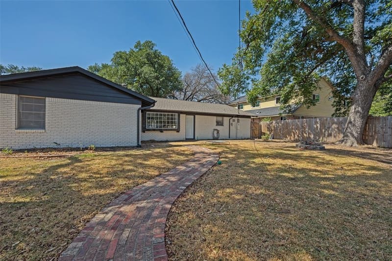 5601 Westcreek Drive, Fort Worth TX 76133 - Photo 18