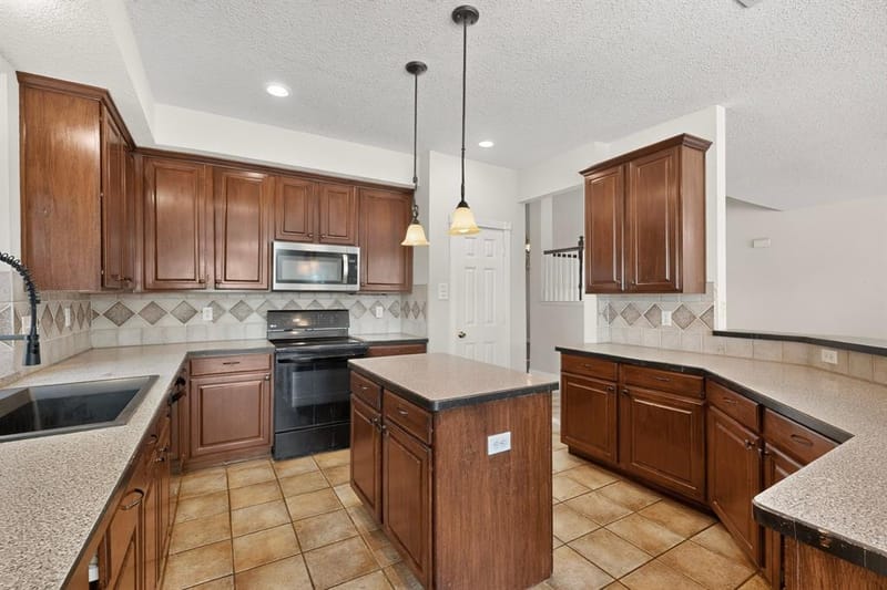 8417 Rock Canyon Court, Fort Worth TX 76123 - Photo 8