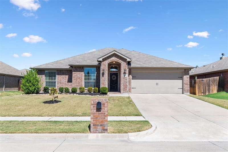 400 Acadia Lane, Forney TX 75126 - Photo 2