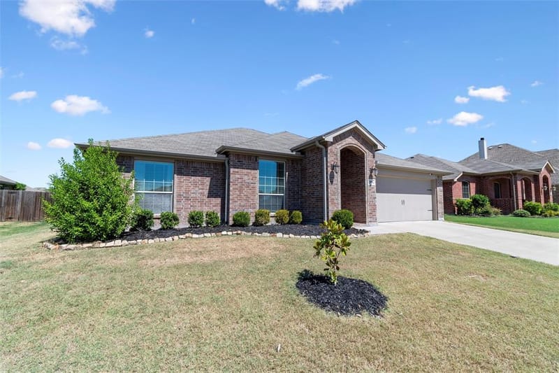 400 Acadia Lane, Forney TX 75126 - Photo 4