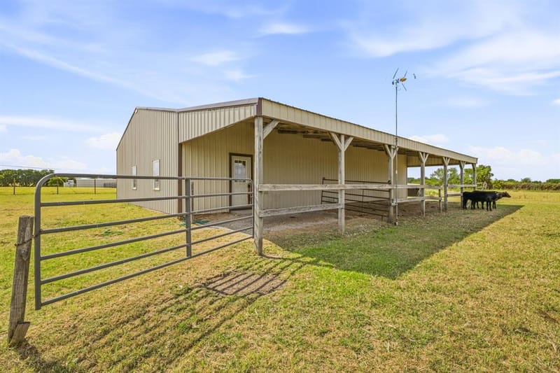 7829 County Road 176, Stephenville TX 76401 - Photo 6