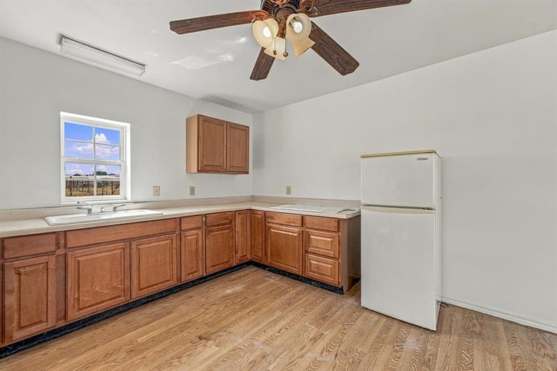 7829 County Road 176, Stephenville TX 76401 - Photo 12