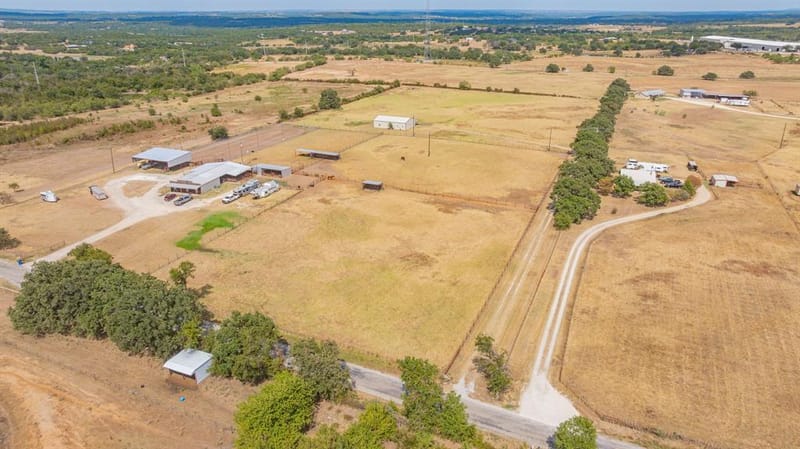 7829 County Road 176, Stephenville TX 76401 - Photo 3