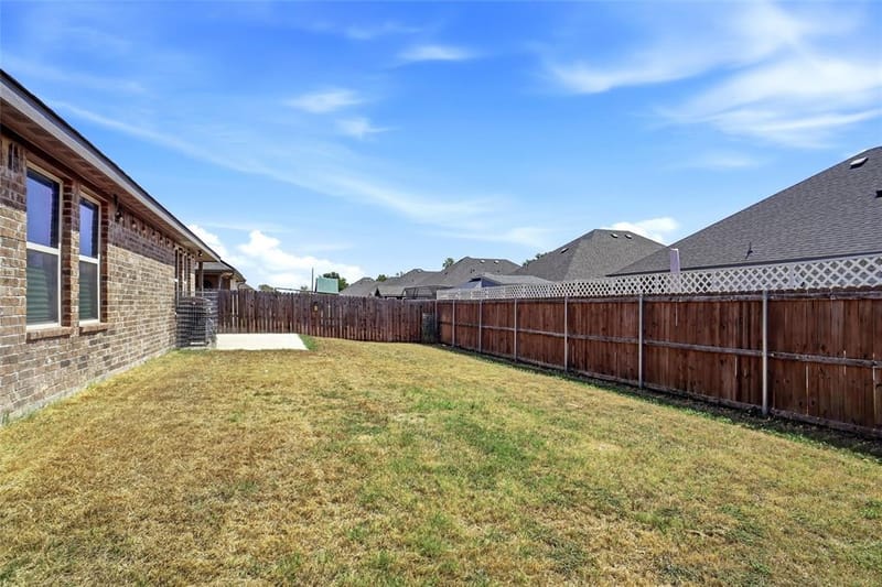 952 Sam Street, Springtown TX 76082 - Photo 39