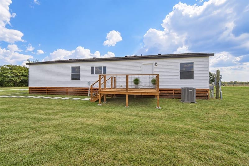 1085 County Road 4935, Trenton TX 75490 - Photo 27